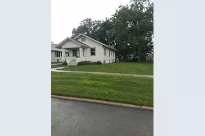 1104 N Jefferson Street, Harvard, IL 60033 - Photo 2