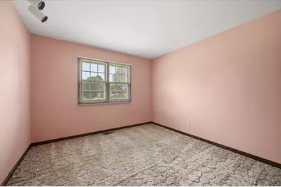 482 Pinewood Drive, North Aurora, IL 60542 - Photo 16