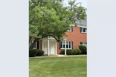 1205 Chanticleer Lane, Hinsdale, IL 60521 - Photo 2