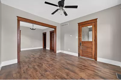 558 S 3rd Street, Rochelle, IL 61068 - Photo 4