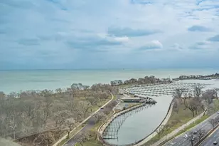 3600 N Lake Shore Dr, Chicago, IL 60613 - Photo 4