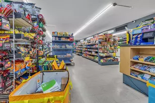 3600 N Lake Shore Dr, Chicago, IL 60613 - Photo 12
