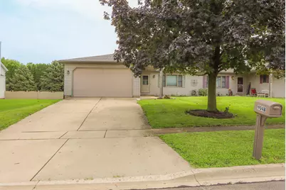 904 Harvest Trail #B, Yorkville, IL 60560 - Photo 2
