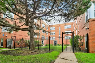 2408 W Farragut Avenue #2A, Chicago, IL 60625 - Photo 1
