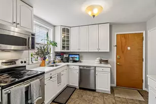 2408 W Farragut Ave, Chicago, IL 60625 - Photo 10