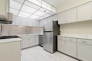 10420 Circle Dr, Oak Lawn, IL 60453 - Photo 6