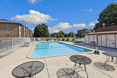 10420 Circle Drive #24B, Oak Lawn, IL 60453 - Photo 16