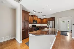 19830 Mulroy Cir, Tinley Park, IL 60487 - Photo 10