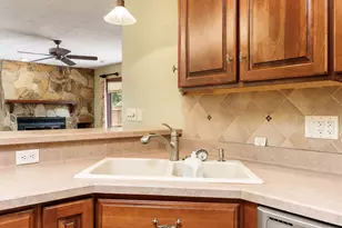 6225 Brown's Pkwy, Loves Park, IL 61111 - Photo 24