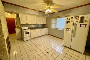 4521 Center Ave, Lyons, IL 60534 - Photo 4
