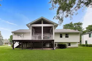 955 W Gilbert Rd, Palatine, IL 60067 - Photo 24