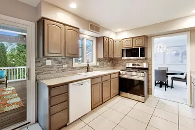 955 W Gilbert Road, Palatine, IL 60067 - Photo 6
