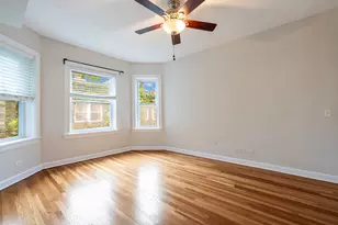 869 W Cornelia Ave, Chicago, IL 60657 - Photo 14