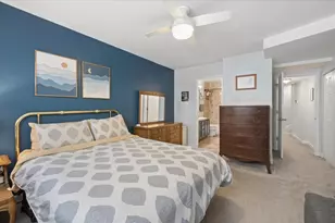 2924 W Berteau Ave, Chicago, IL 60618 - Photo 14