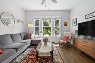 2924 W Berteau Ave, Chicago, IL 60618 - Photo 2