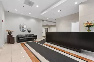 330 W Grand Ave, Chicago, IL 60654 - Photo 2