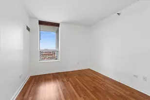 330 W Grand Ave, Chicago, IL 60654 - Photo 14