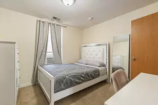 2753 W 38th St, Chicago, IL 60632 - Photo 14