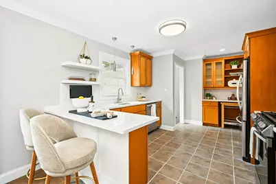 295 Cottage Avenue, Glen Ellyn, IL 60137 - Photo 8