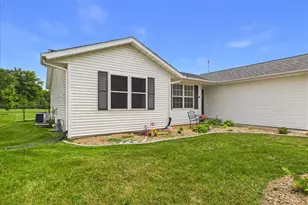 11255 Valerian Way, Roscoe, IL 61073 - Photo 2