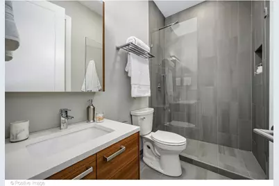 2029 N Hoyne Avenue, Chicago, IL 60647 - Photo 22