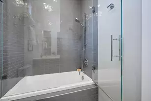 2029 N Hoyne Ave, Chicago, IL 60647 - Photo 34