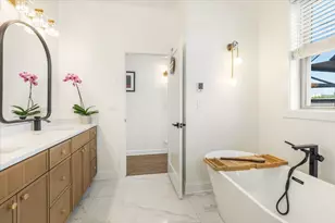 4030 N California Ave, Chicago, IL 60618 - Photo 14