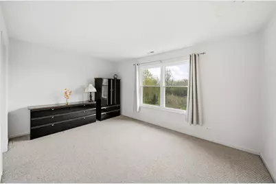 2529 W Autumn Drive, Round Lake, IL 60073 - Photo 16