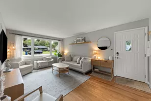 N457 Papworth St, Wheaton, IL 60187 - Photo 4
