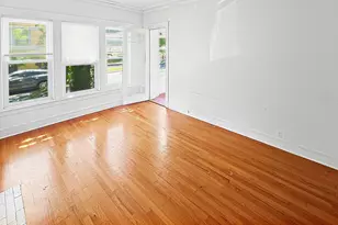 1308 W Rosemont Ave, Chicago, IL 60660 - Photo 2