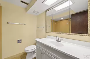 4204 N Keystone Ave, Chicago, IL 60641 - Photo 16