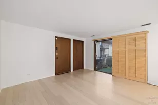 4204 N Keystone Ave, Chicago, IL 60641 - Photo 4