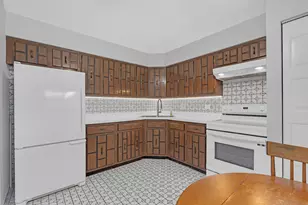 9374 Landings St, Des Plaines, IL 60016 - Photo 14