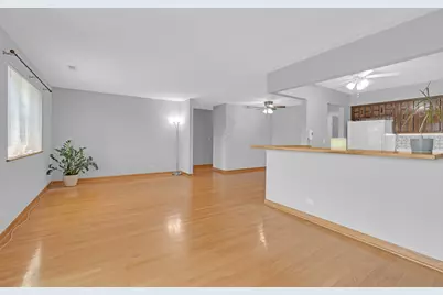 9374 Landings Street #402, Des Plaines, IL 60016 - Photo 8