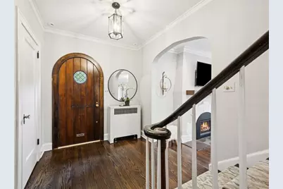 2019 Beechwood Avenue, Wilmette, IL 60091 - Photo 2