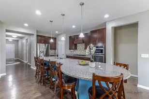 7 Melrose Pl, Hawthorn Woods, IL 60047 - Photo 14