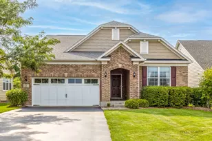 7 Melrose Pl, Hawthorn Woods, IL 60047 - Photo 1