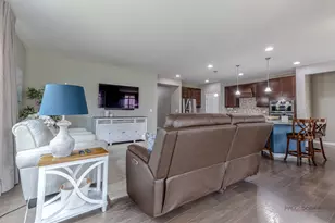7 Melrose Pl, Hawthorn Woods, IL 60047 - Photo 8