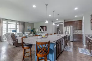 7 Melrose Pl, Hawthorn Woods, IL 60047 - Photo 18