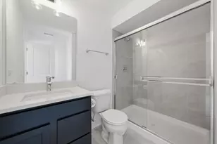 8367 Mulberry Ave, Morton Grove, IL 60053 - Photo 22