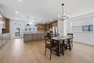 8367 Mulberry Ave, Morton Grove, IL 60053 - Photo 16