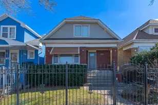 3743 N Kimball St, Chicago, IL 60618 - Photo 2
