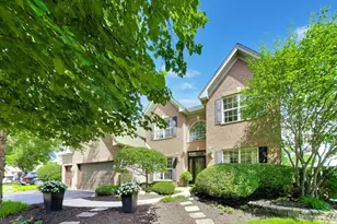 1693 Moorland Ln, Crystal Lake, IL 60014 - Photo 2