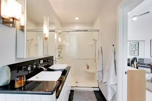 1757 W Sunnyside Ave, Chicago, IL 60640 - Photo 18