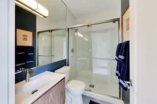 1757 W Sunnyside Ave, Chicago, IL 60640 - Photo 22
