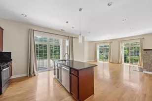 6425 W Touhy Ave, Chicago, IL 60646 - Photo 8