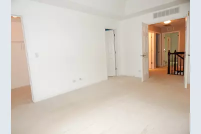 5612 Wildspring Drive, Lake in the Hills, IL 60156 - Photo 10