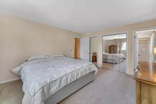 495 E Park Manor Ct, Elmhurst, IL 60126 - Photo 20