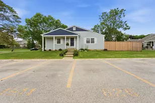 1811 Carlisle Ct, Schaumburg, IL 60194 - Photo 2