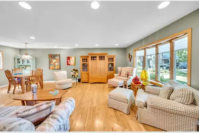 728 Price Lane, Deerfield, IL 60015 - Photo 4